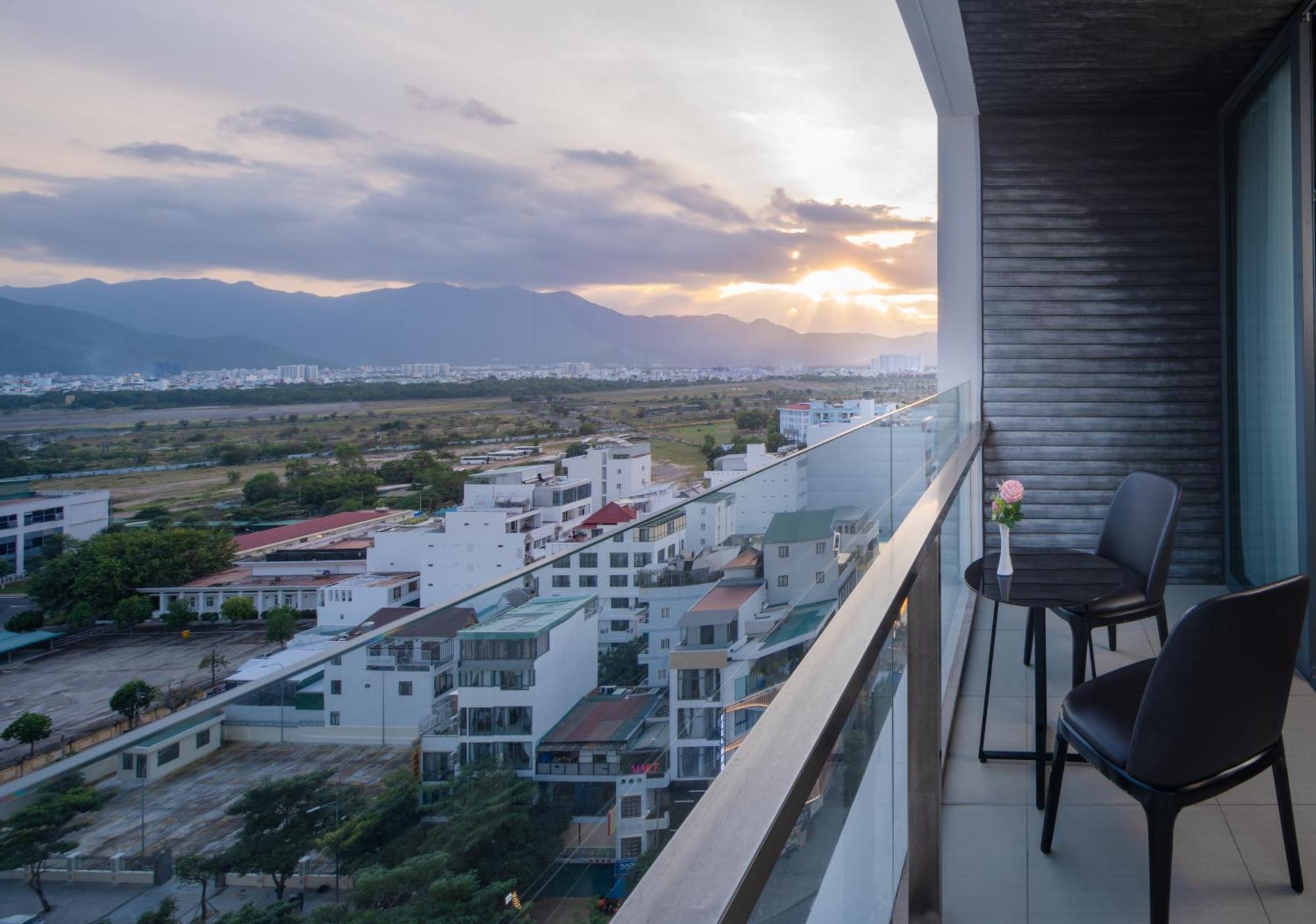 Poseidon Nha Trang Hotel Kültér fotó